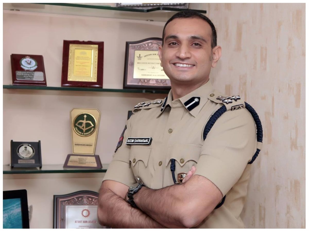 Smita Sabharwal IAS husband